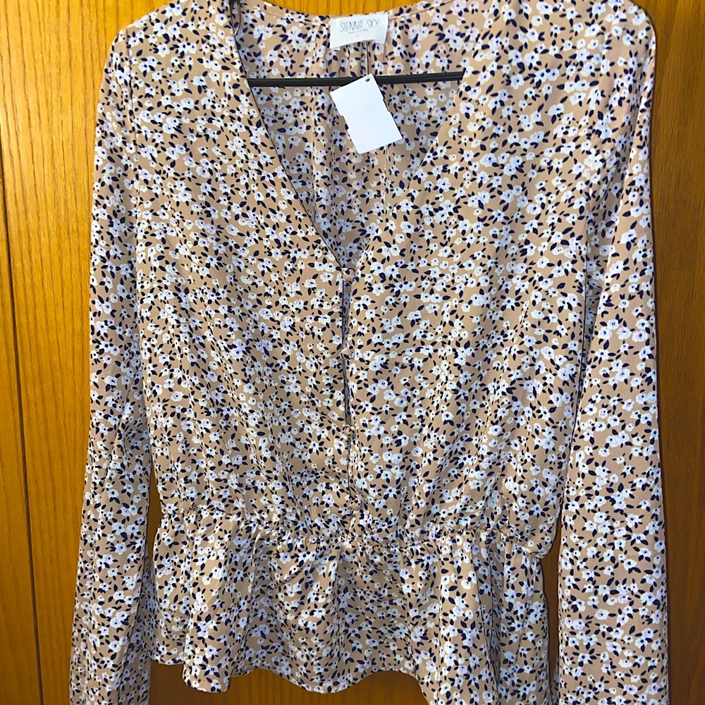 Sienna Sky buttoned peplum long sleeve